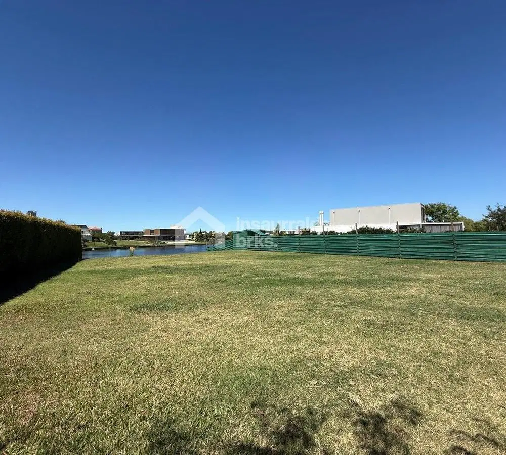LOTE EN VENTA EN MARINAS BUEN ESPEJO DE AGUA PUERTOS 4