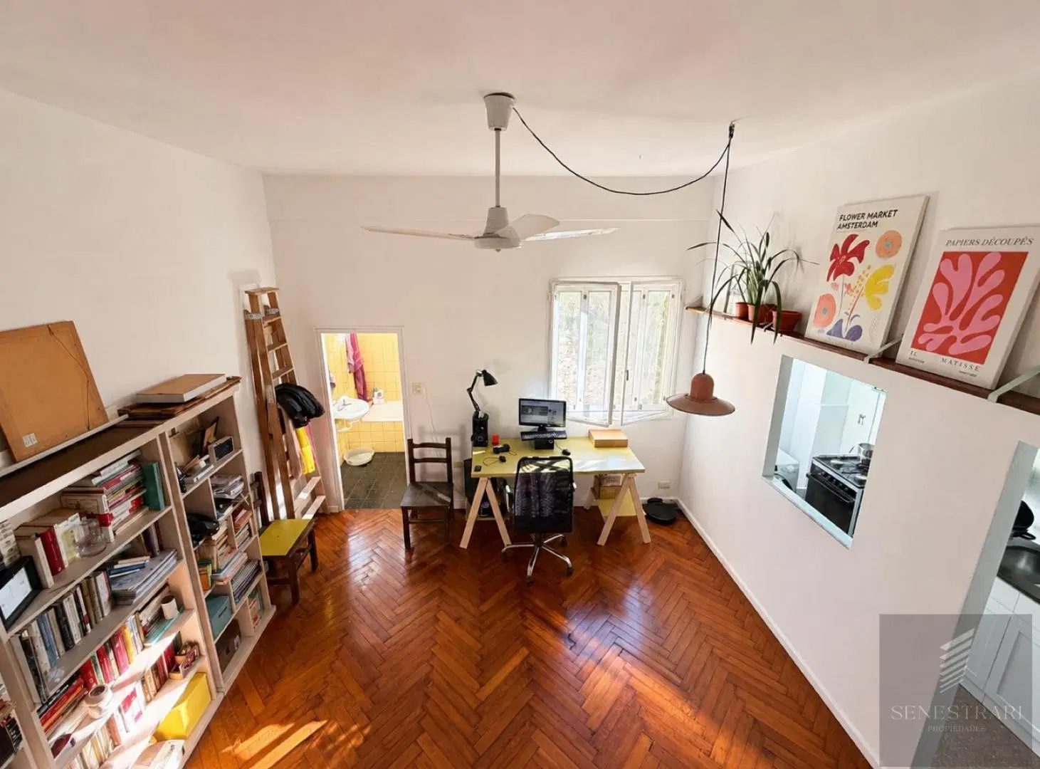 Venta Con Renta | Ideal inversión | Monoambiente súper luminoso con entrepiso frente a Parque Lezama 5