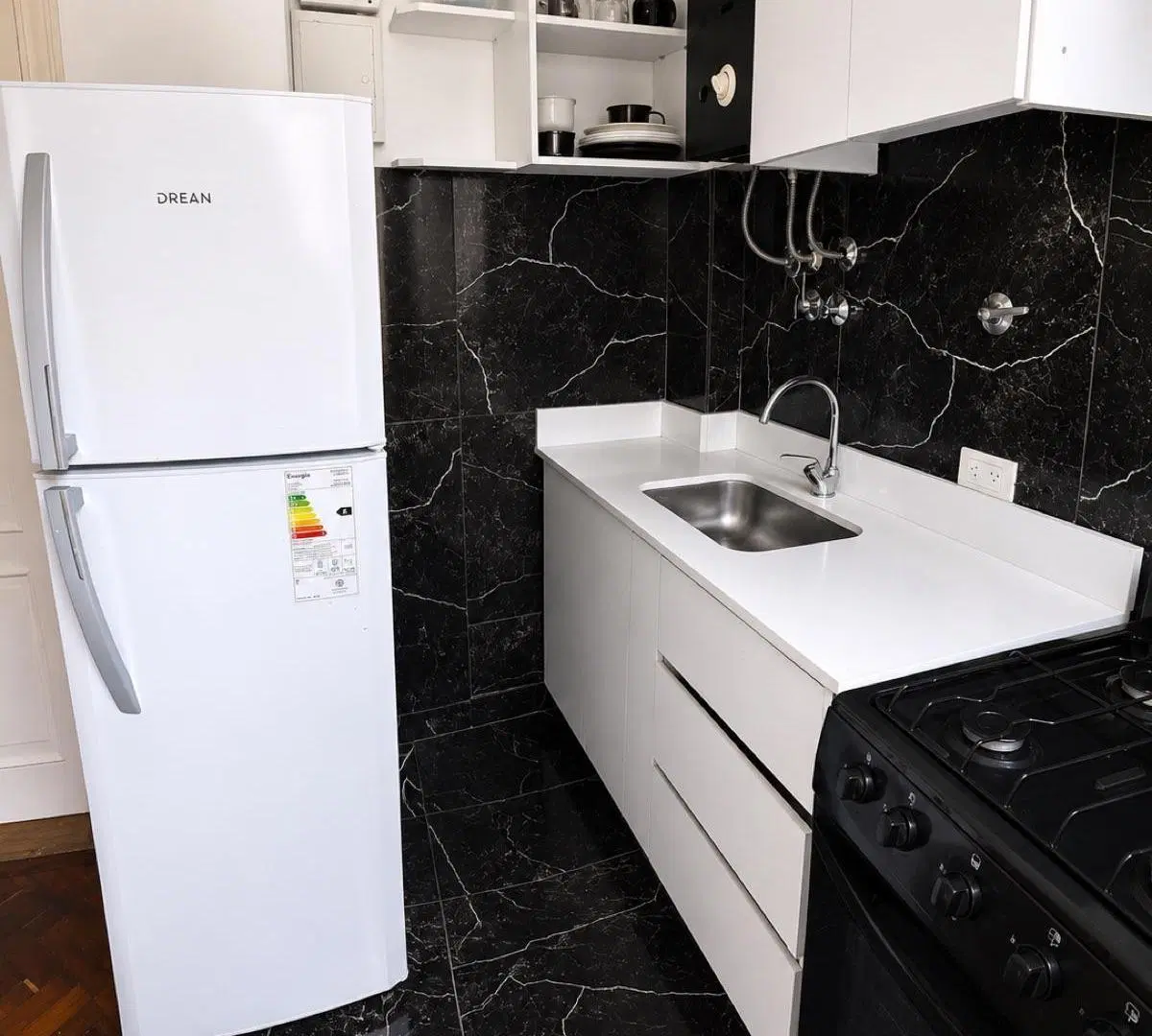 3 Ambientes Reciclado y Amoblado | Luminoso | Listo para Habitar 8