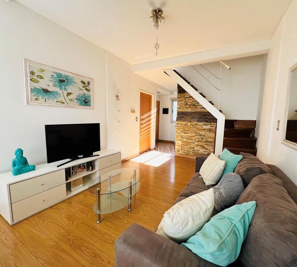 Foto de Luminoso Dúplex 3 Ambientes con Amenities | Piso Alto | Palermo límite, imagen 1
