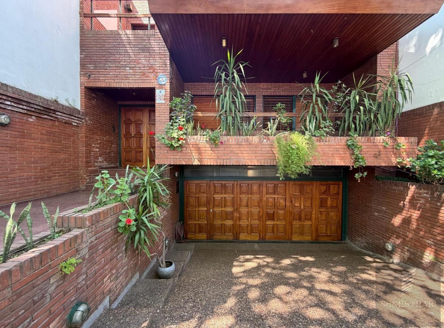 Foto de Casa en Versalles con Jardín y Pileta, imagen 2