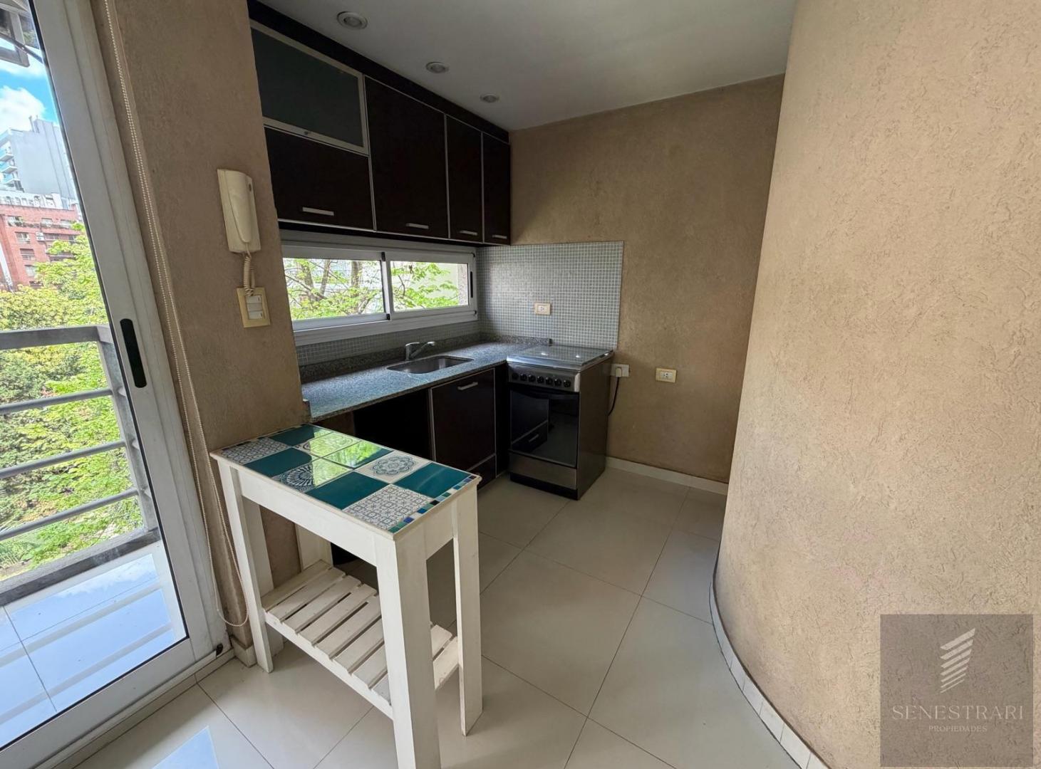 Foto de ALQUILER | MONOAMBIENTE CON BALCÓN Y VISTA ABIERTA | BELGRANO, imagen 2