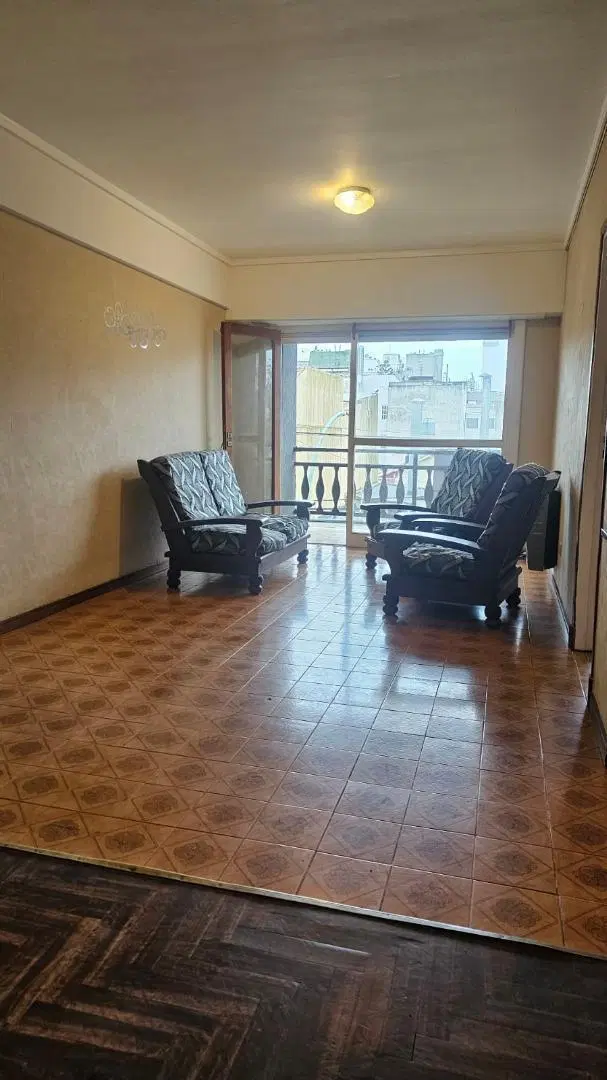 Departamento de 3 ambientes con cochera a 3 cuadras del mar 3