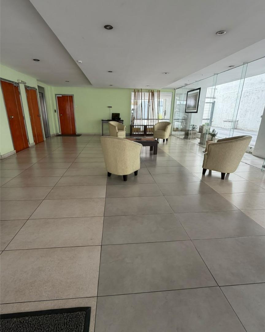 Foto de Hermoso departamento zona Plaza Mitre, imagen 3