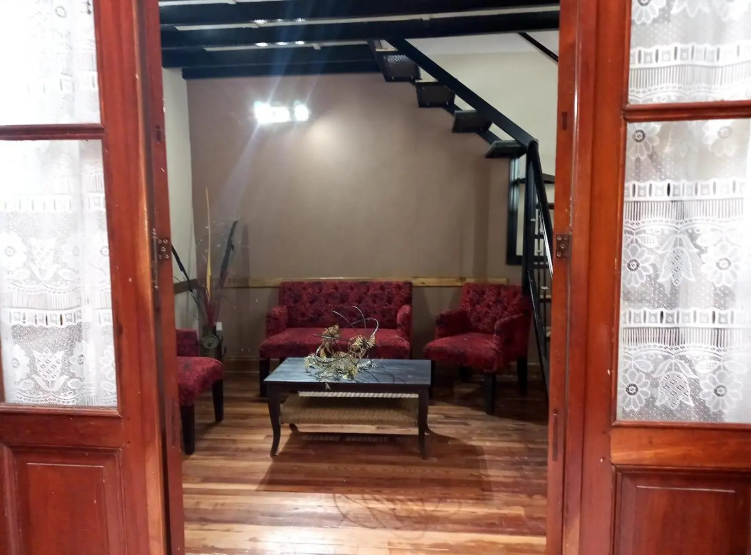 Venta Hotel en San Telmo. Oportunidad. 6 habitaciones full equipado. Excelente zona 3