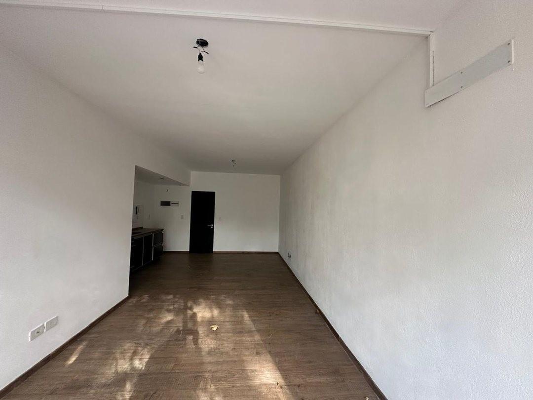 Foto de Venta Monoambiente con Balcón al Frente – San Martín Centro, imagen 2