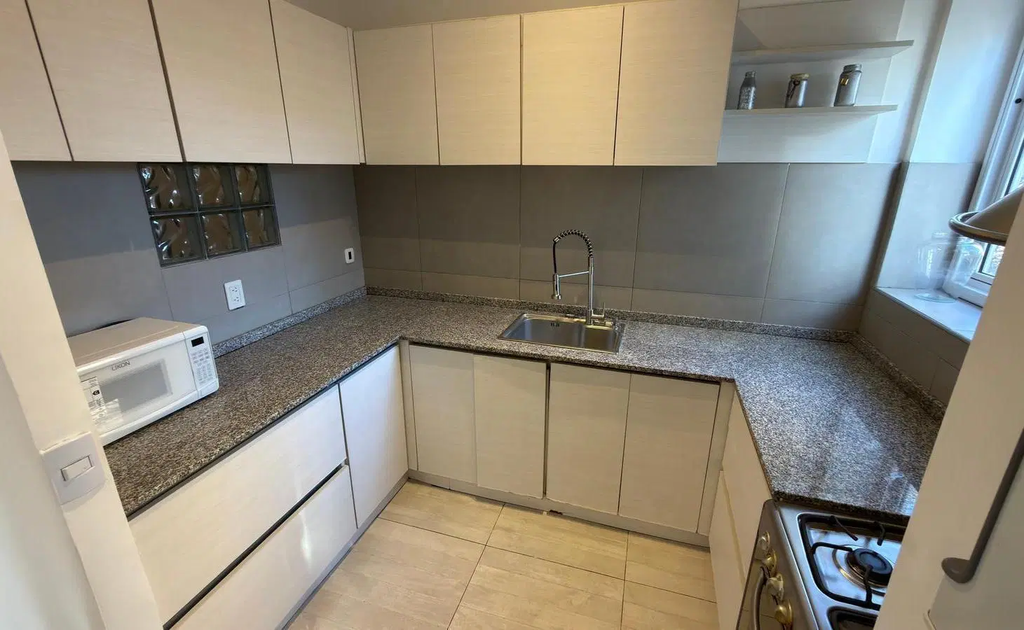 Venta departamento 4 ambientes refaccionado a nuevo San Telmo 4