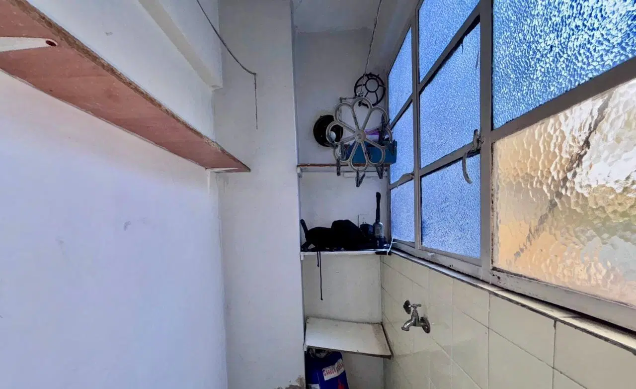 VENTA DEPTO 2 AMB Y MEDIO EN RECOLETA CON BALCON 3