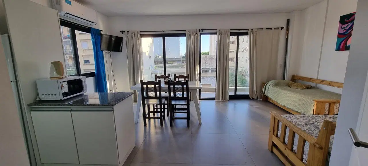 Venta Departamento monoambiente al frente - San Telmo - Amoblado 1