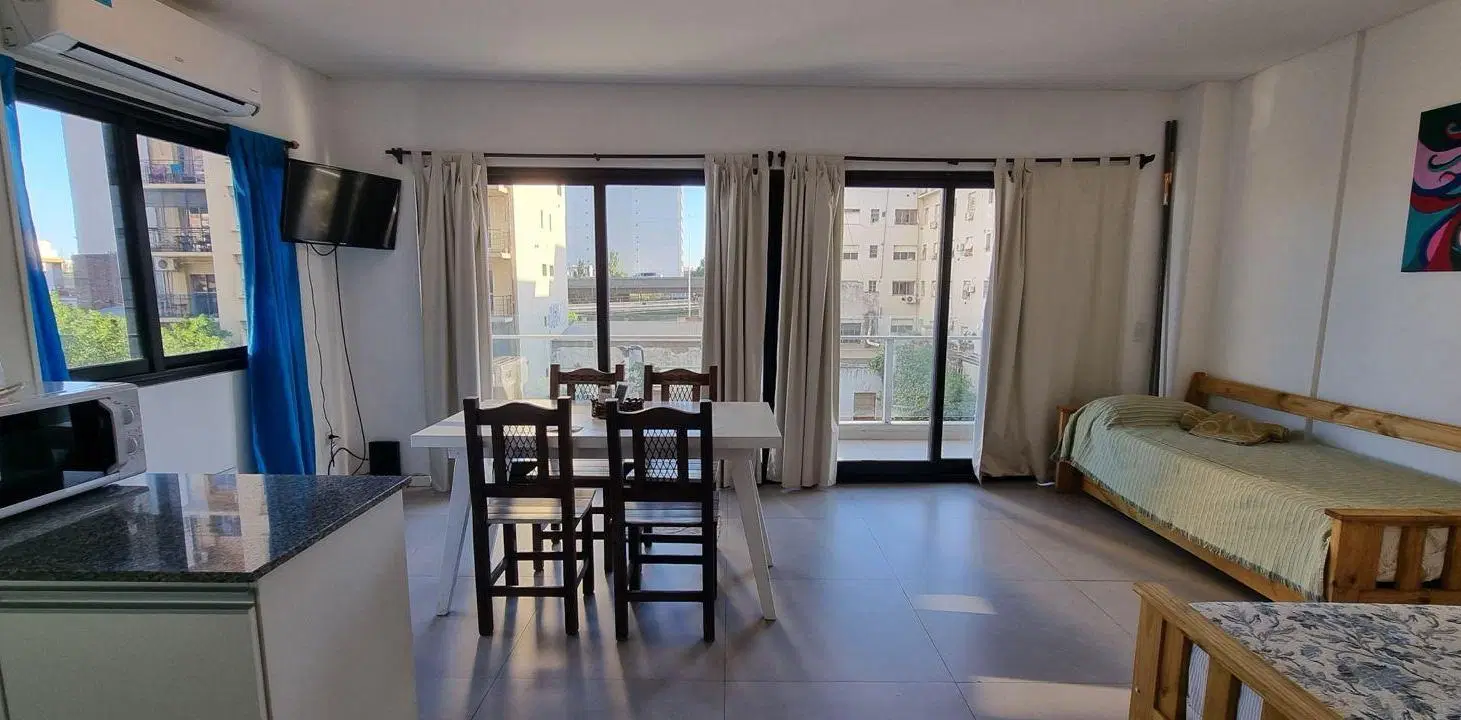Venta Departamento monoambiente al frente - San Telmo - Amoblado 4