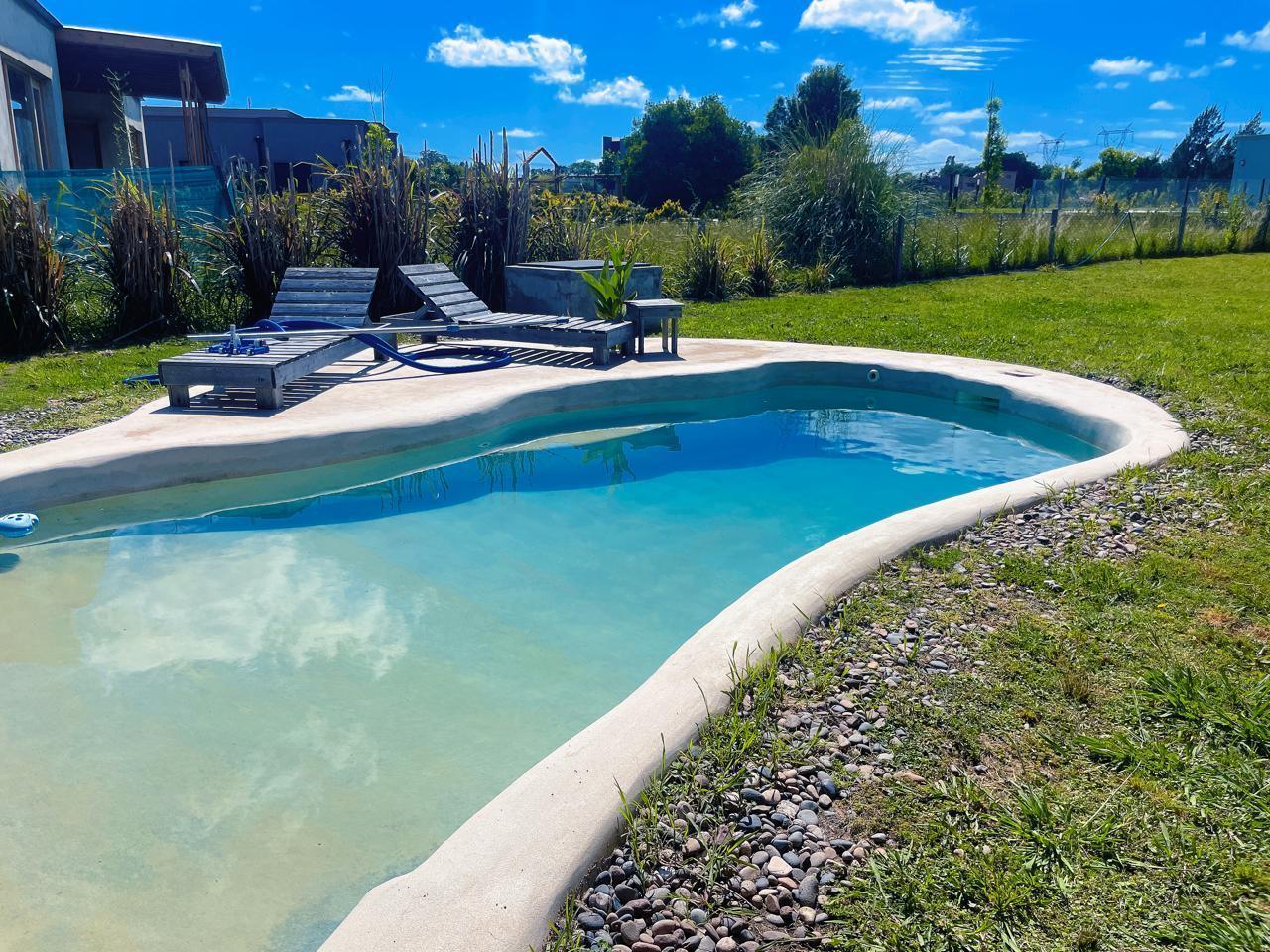 Venta Casa 5 ambientes con pileta y cochera Medal Country Pilar