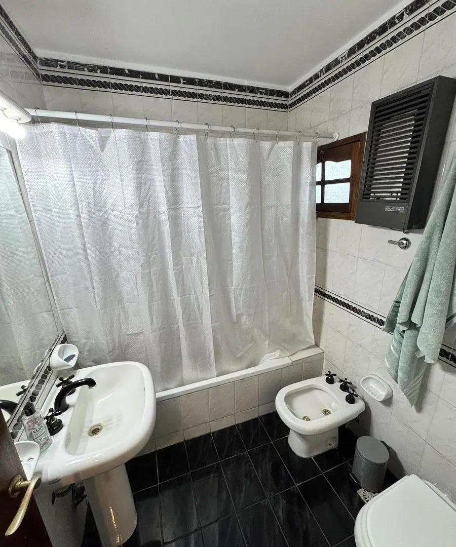 Venta de casa con pileta en El Sosiego 8