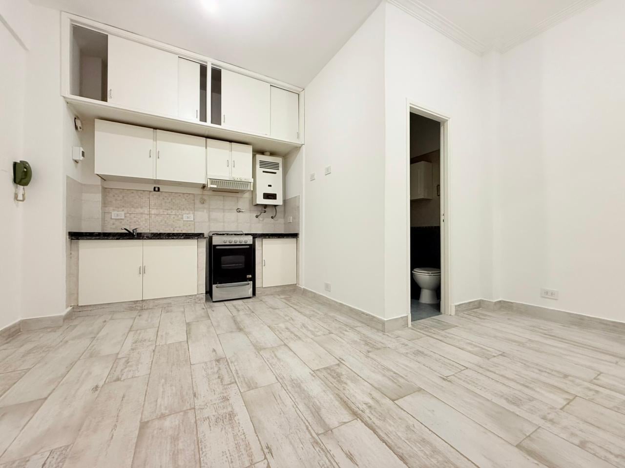 Venta Departamento PB 2 ambientes con patio en Caballito