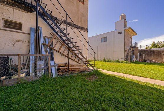 LOTE EN VENTA EN BENAVIDEZ TIGRE ZONIFICACION C4b y R2a APTO DESARROLLO
