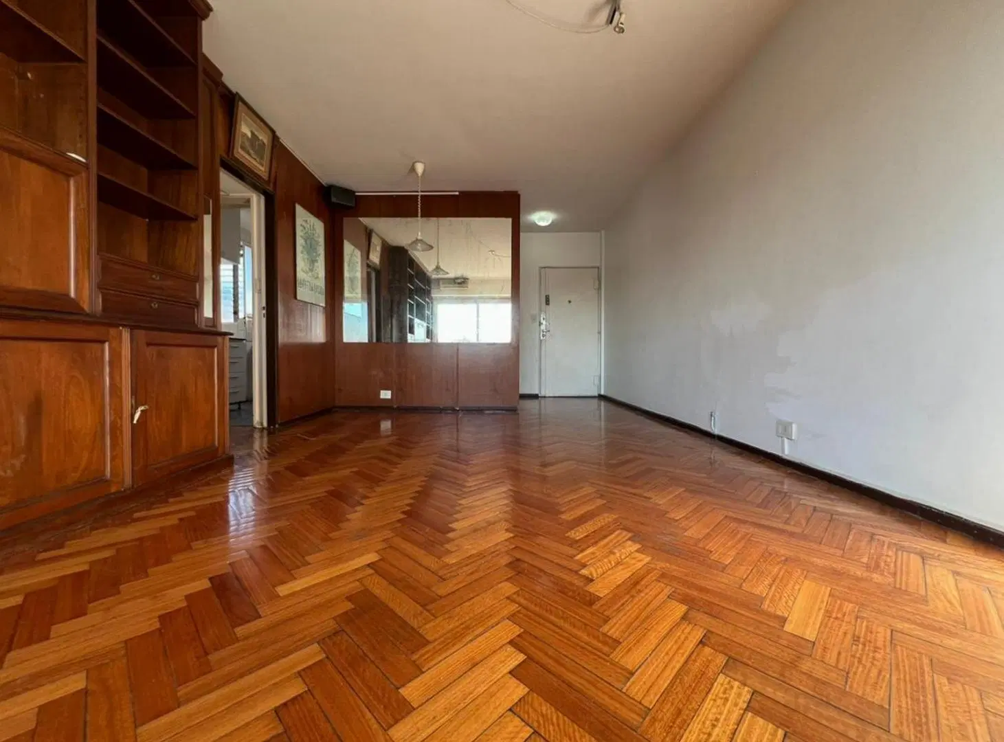 Departamento en venta 4 ambientes CON BALCÓN CORRIDO en Recoleta Seguridad 24hs Apto crédito. 2