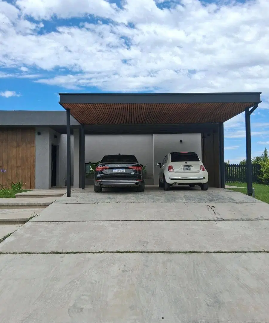 Alquiler Casa 4 Ambientes con Pileta, Parrilla y Salida al Lago en San Sebastián 2