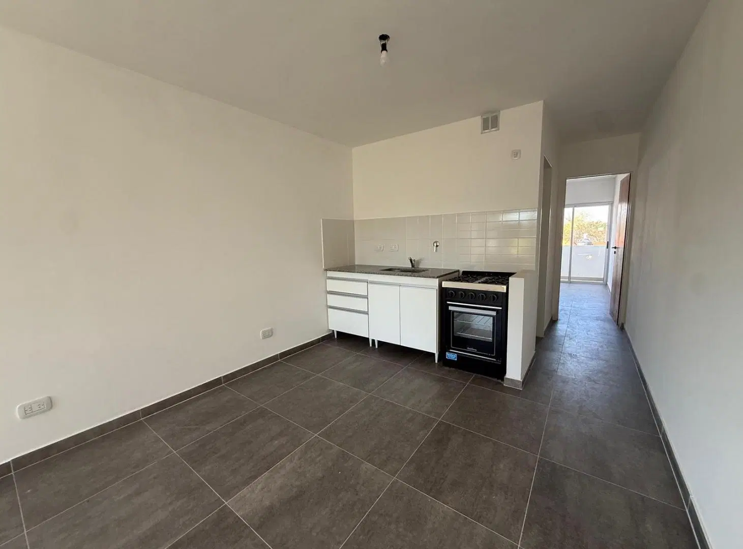 VENTA DEPARTAMENTO 2 AMBIENTES CON BALCON Y TERRAZA PROPIA A ESTRENAR CASTELAR NORTE 5