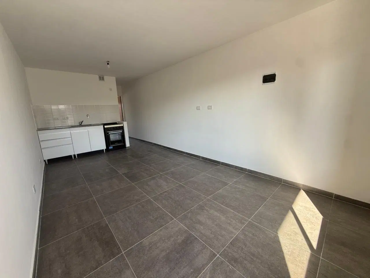 VENTA DEPARTAMENTO 2 AMBIENTES CON BALCON Y TERRAZA PROPIA A ESTRENAR CASTELAR NORTE 4