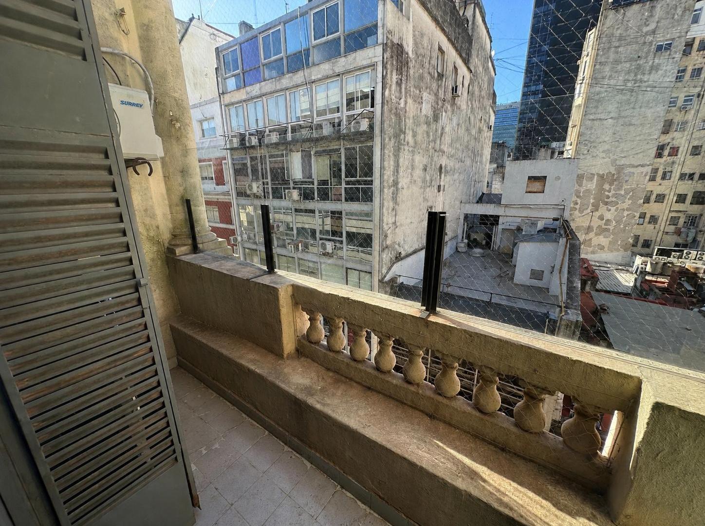 Foto de Venta Departamento 5 Ambientes en San Nicolás con Terraza y 2 Balcones, imagen 3