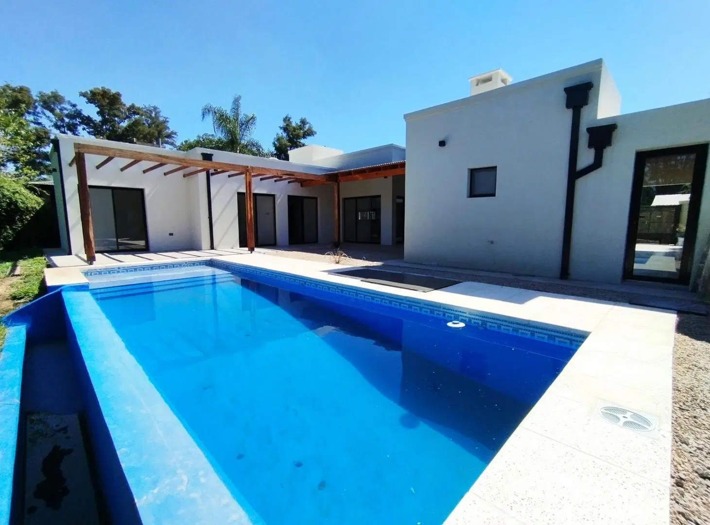 Alquiler Casa 4 Ambientes A Estrenar Piscina Loma Verde Escobar 2