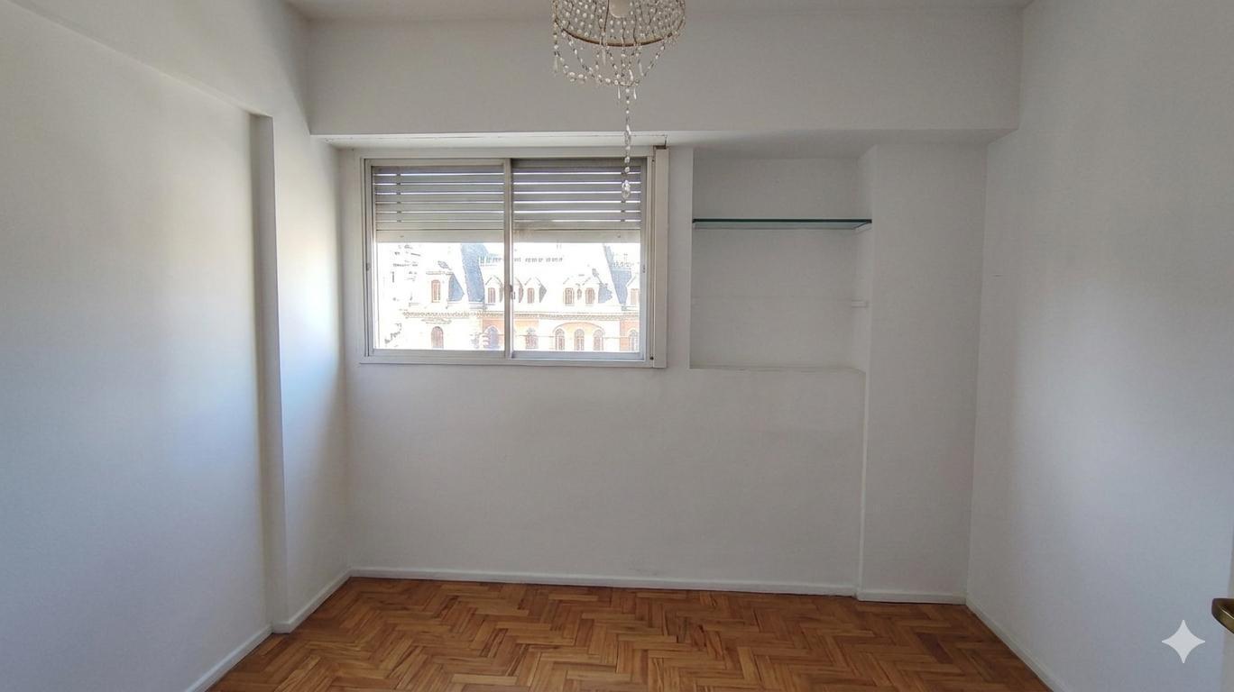 Foto de Venta San Telmo - Departamento 4 ambientes al frente - Cochera - Balcón, imagen 4