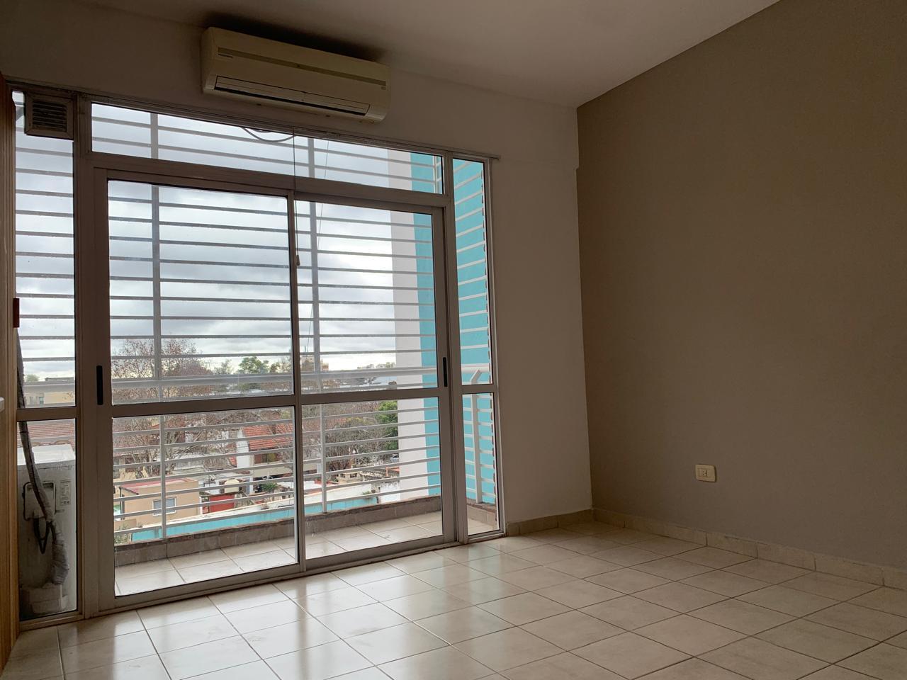 Foto de Alquiler - Departamento 2 ambientes con balcón - Villa Luro, imagen 3