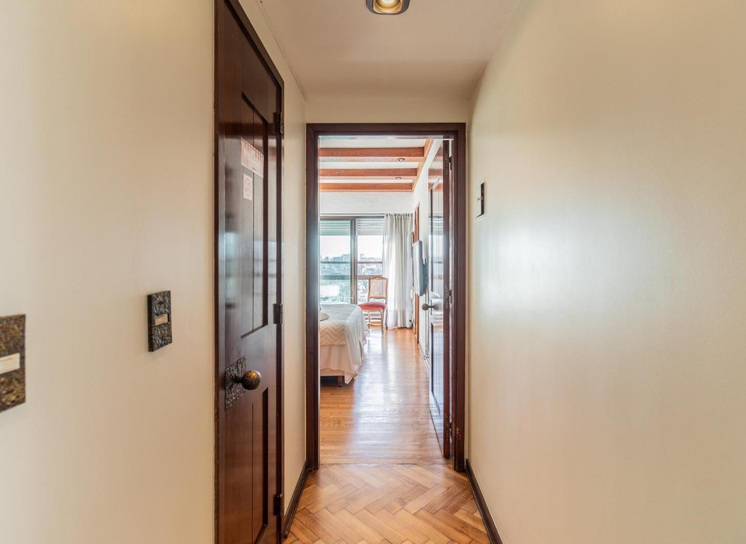 Foto de Venta Departamento Penthouse 5 ambientes Retiro Plaza San Martin con, imagen 5