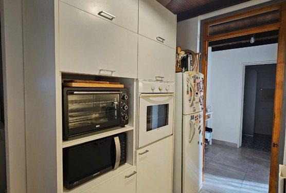 Foto de Venta Casa 3 ambientes con quincho jardin y terraza con cochera en, imagen 3