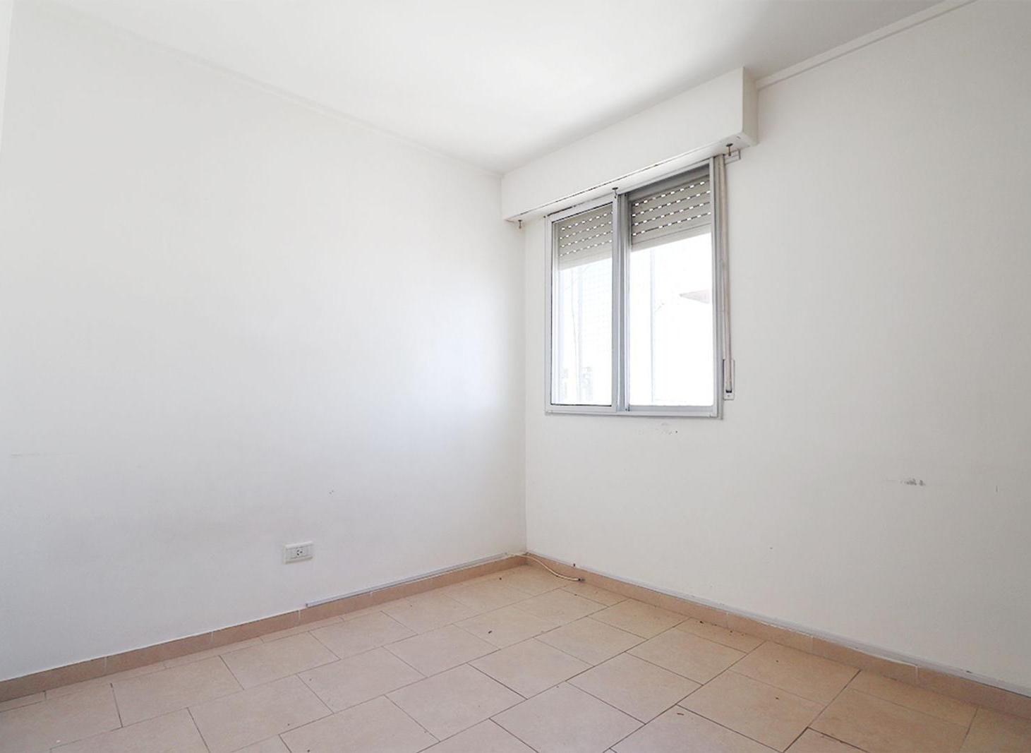 Foto de Venta departamento 2 amb con escritorio muy luminoso en Boedo, imagen 2