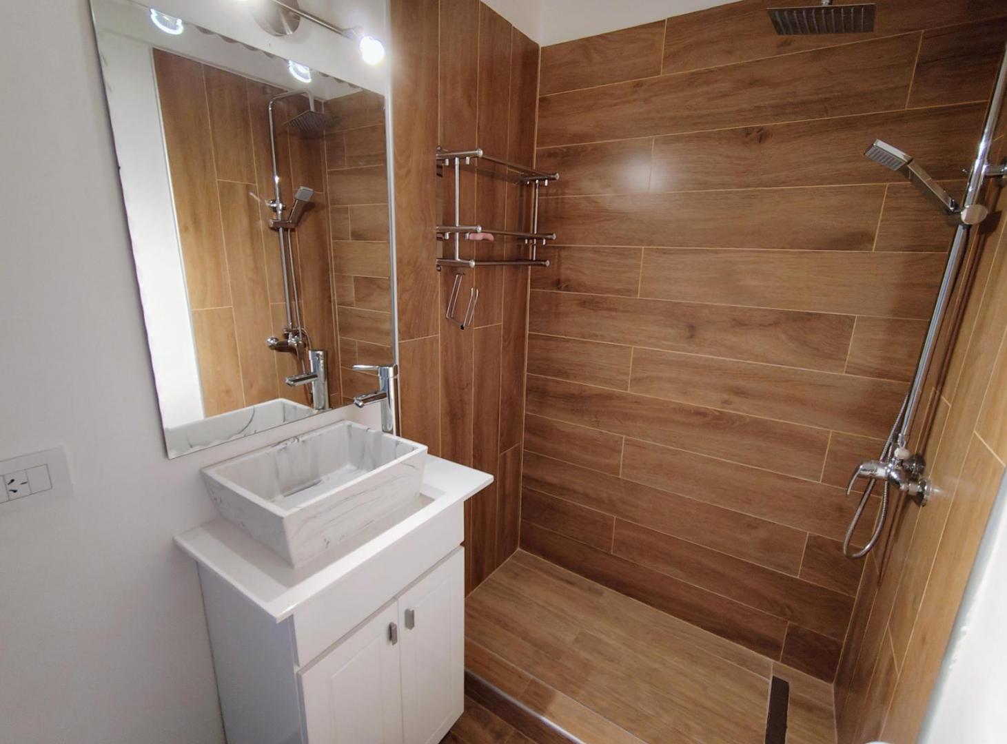 Foto de Bahia Blanca al 3700 Alquiler dos ambientes reciclado con patio, Villa, imagen 1