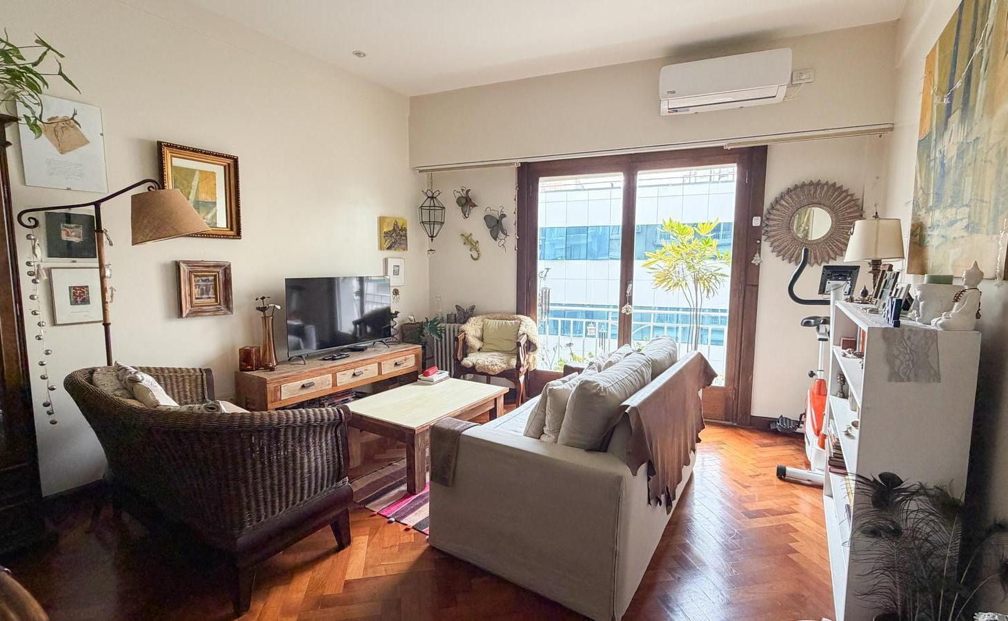 Foto de Departamento 3 ambientes con dependencia en Recoleta. Refaccionado., imagen 1