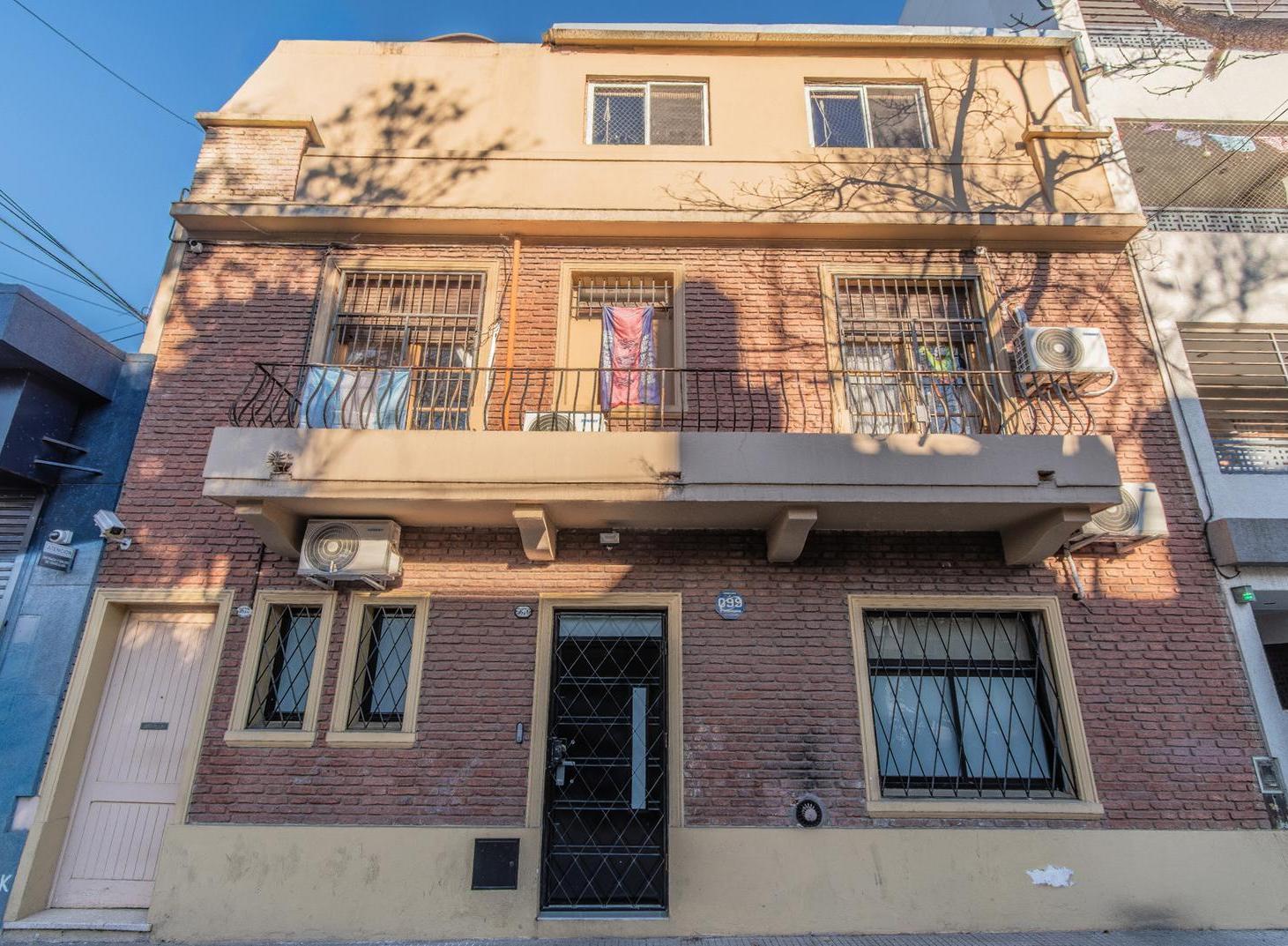 Foto de VENTA PH 5 Ambientes 2 Terrazas, Quincho, Parrilla y Entrada, imagen 4