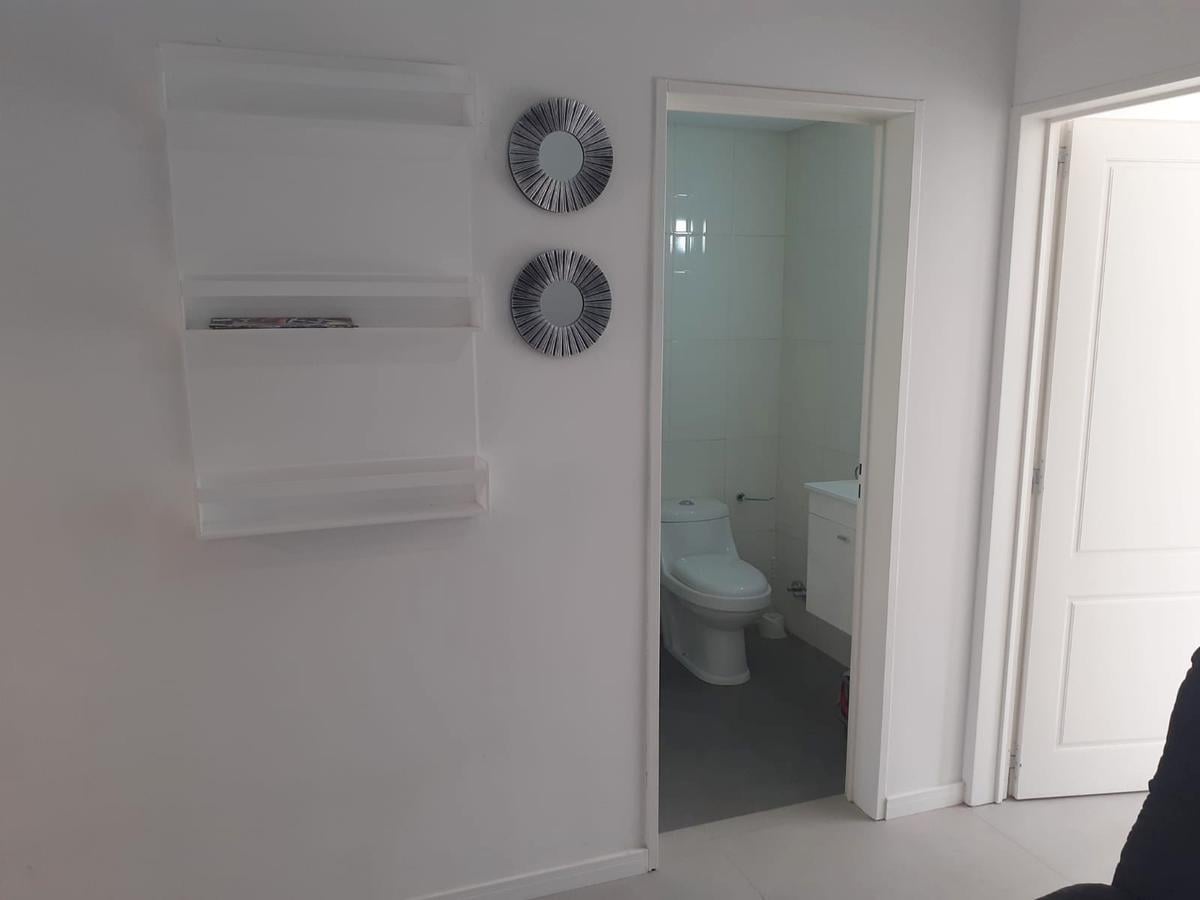 Foto de Venta - Departamento en San Telmo 2 ambientes con doble balcón -, imagen 2