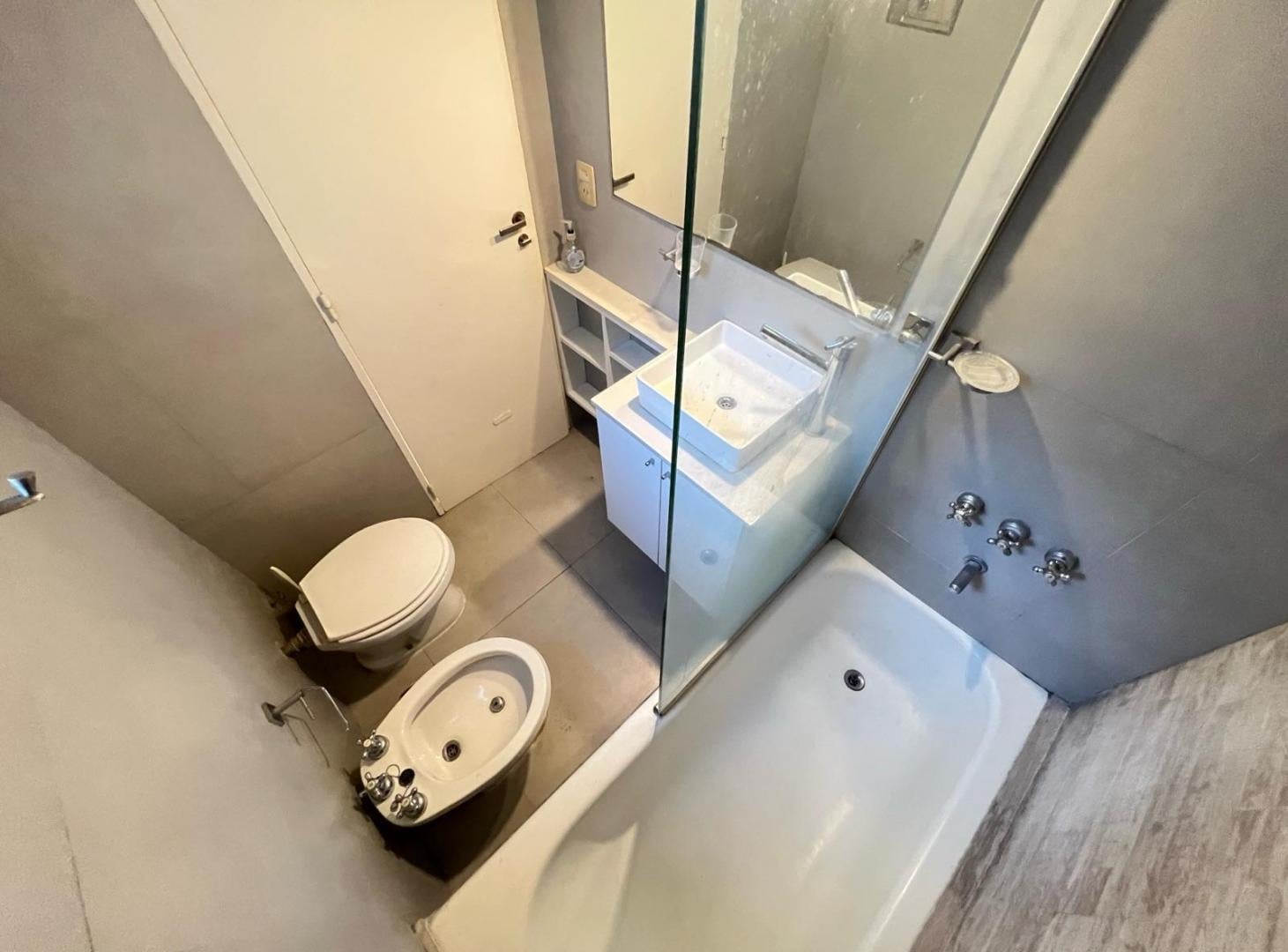 Foto de Departamento a la venta en Belgrano. 2 ambientes con balcon. Apto, imagen 3