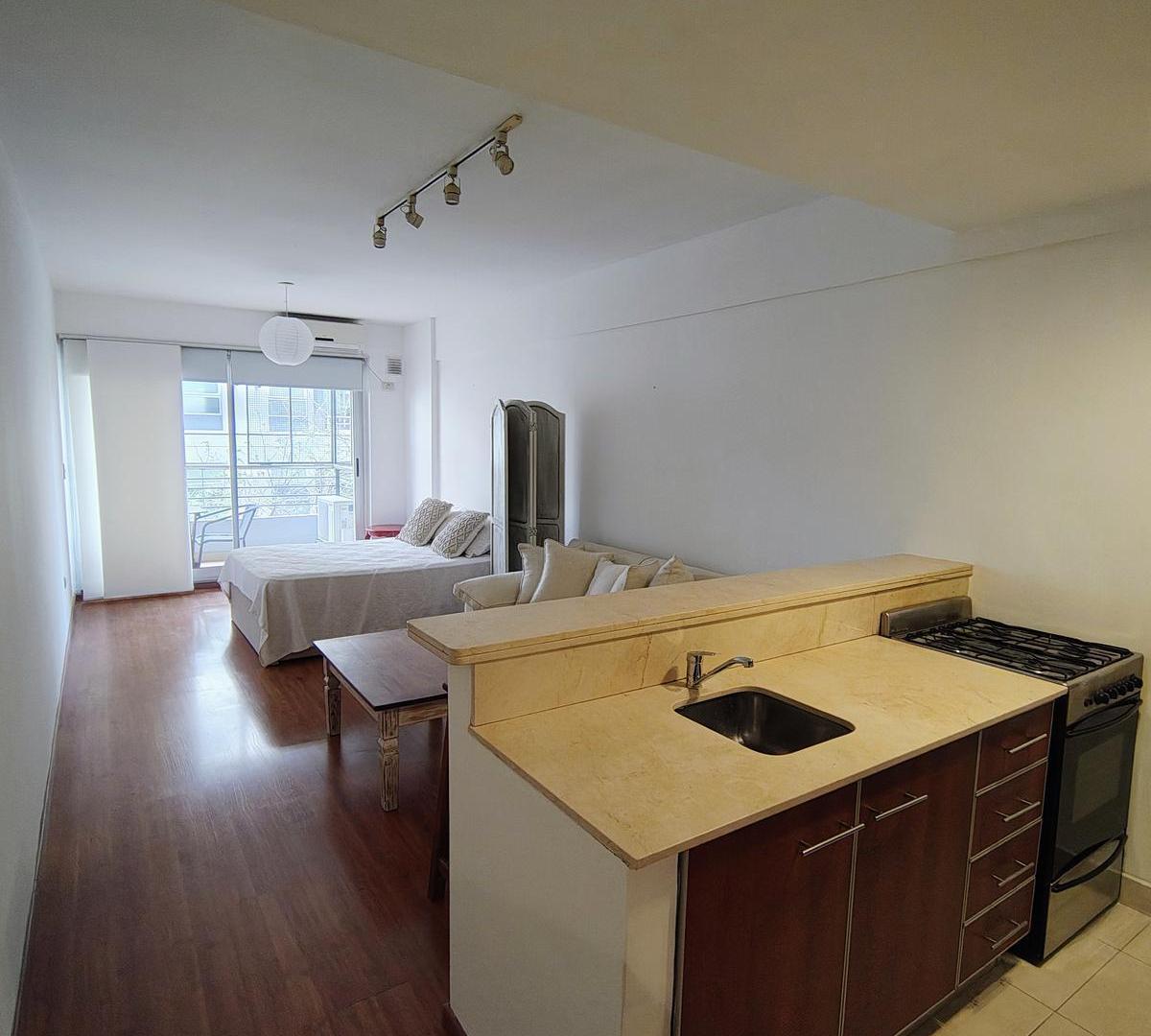 Foto de Alquiler monoambiente/balcon/full amenities, AMOBLADO Y EQUIPADO, imagen 3