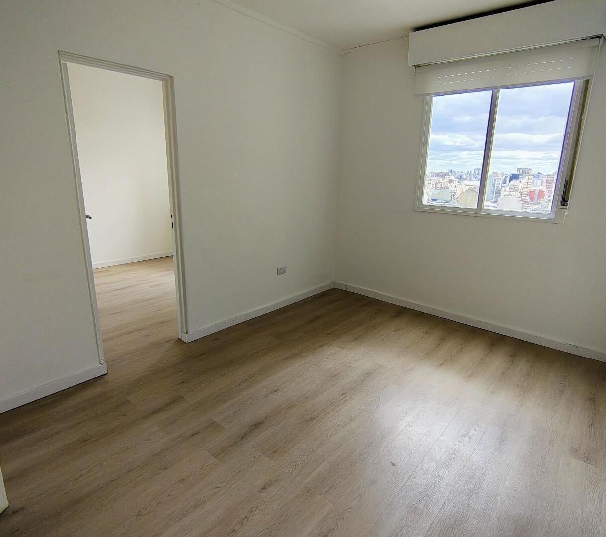 Foto de Alquiler departamento dos ambientes en Boedo. Reciclado,piso alto., imagen 5