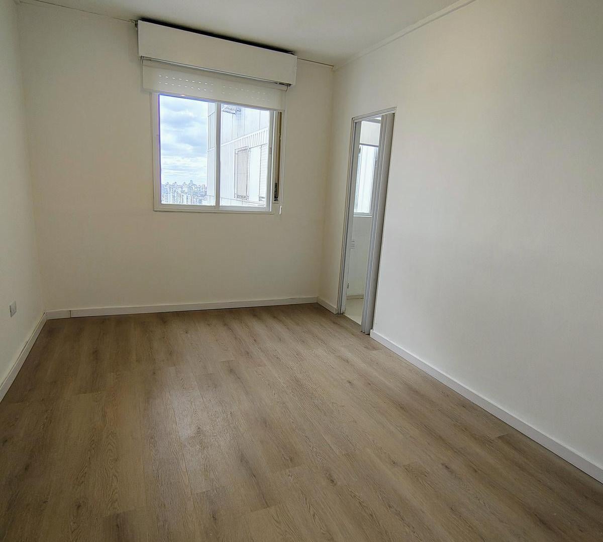 Foto de Alquiler departamento dos ambientes en Boedo. Reciclado,piso alto., imagen 1