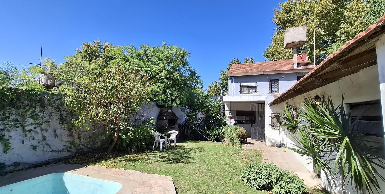 Foto de Casa en Venta, 5 ambientes, Villa Ballester, con parque y pileta, imagen 4