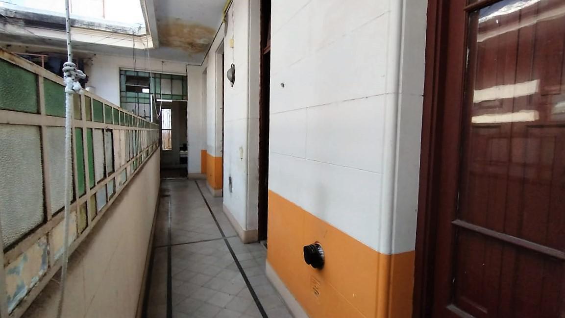 Foto de Venta de Departamento 5 ambientes en Balvanera. IDEAL INVERSION, imagen 4