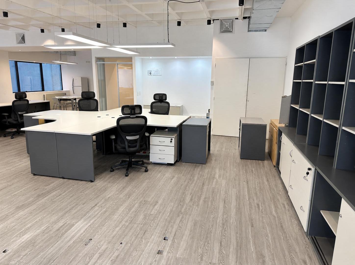 Foto de ALQUILER DE OFICINA CORPORATIVA EN PISO 2 DE 352 M² AMOBLADA CON 2, imagen 5