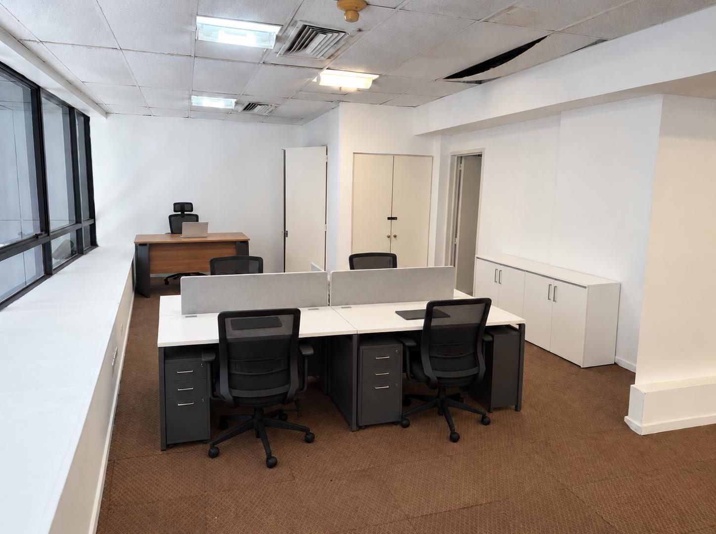 Foto de ALQUILER DE OFICINA CORPORATIVA EN PISO 1 DE 280 M² CON PATIO PROPIO Y, imagen 2