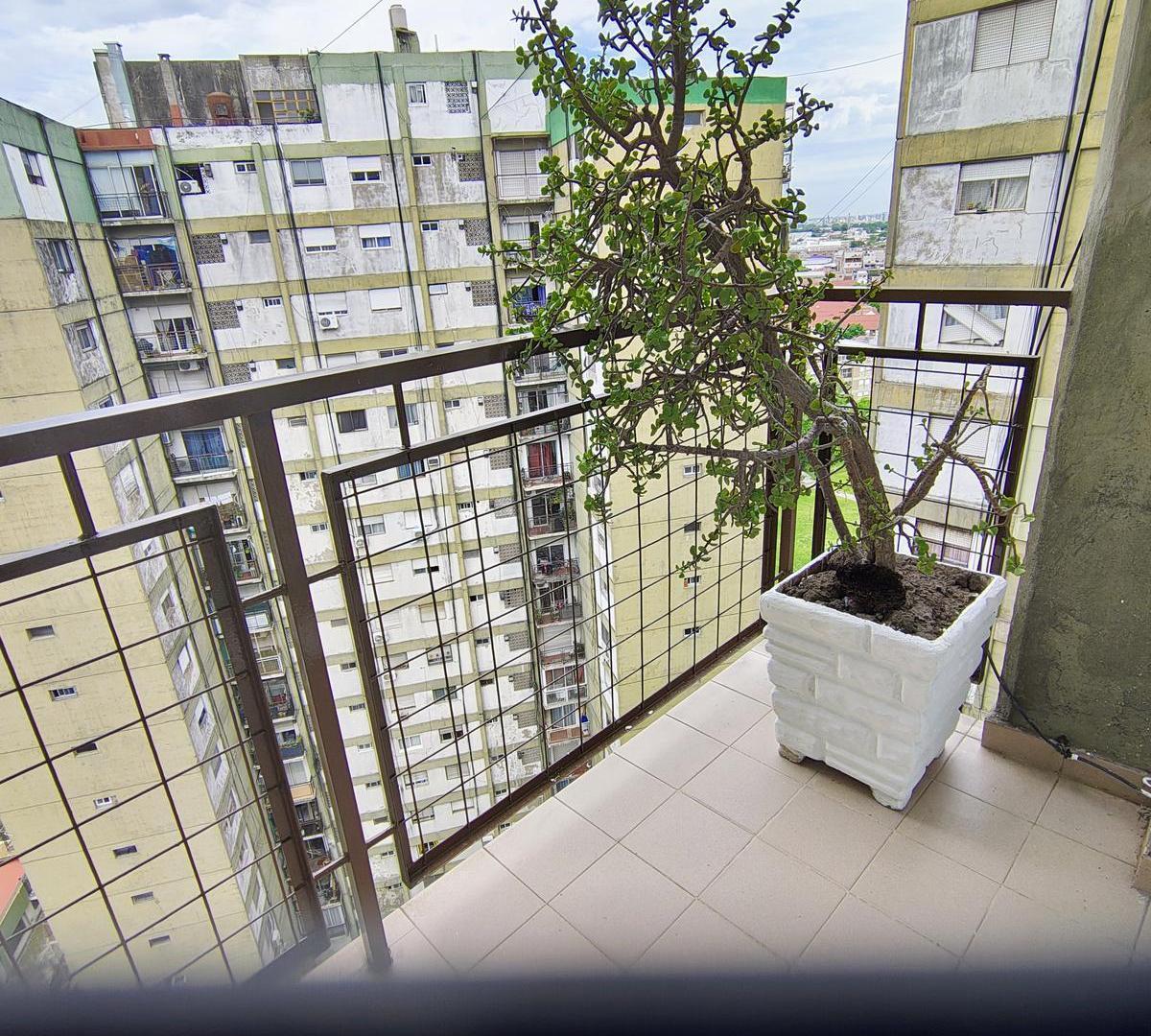 Foto de Alquiler departamento 2 ambientes reciclado. Parque Chacabuco, imagen 3