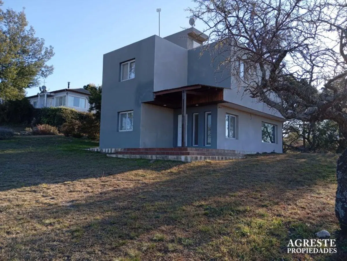 Casa estilo moderno en Villa del Cóndor 2