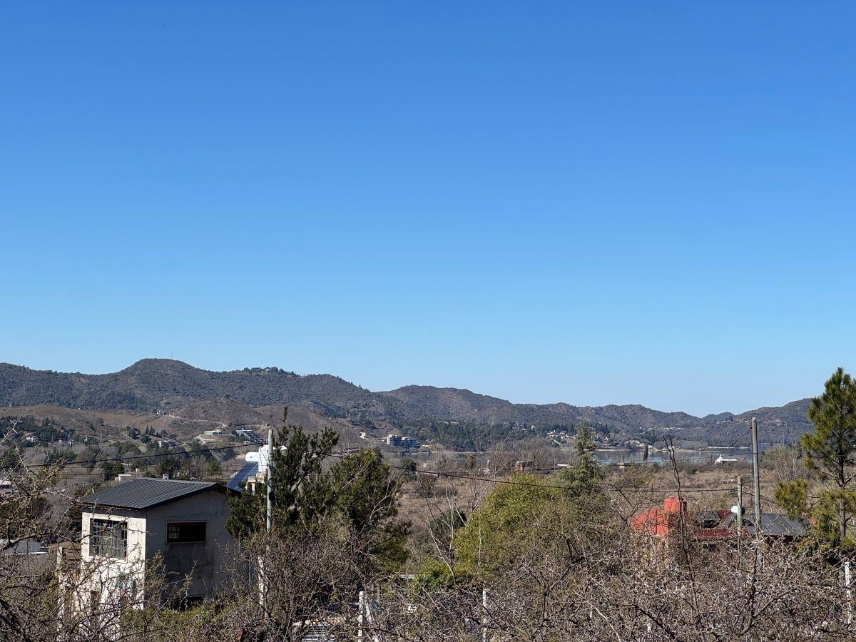 Foto de Lote con vista al lago + certificado de amojonamiento - Barrio Morada, imagen 1
