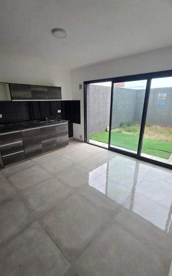 Foto de ALQUILER DUPLEX EN MANANTIALES BARRIO CON SEGURIDAD, imagen 2