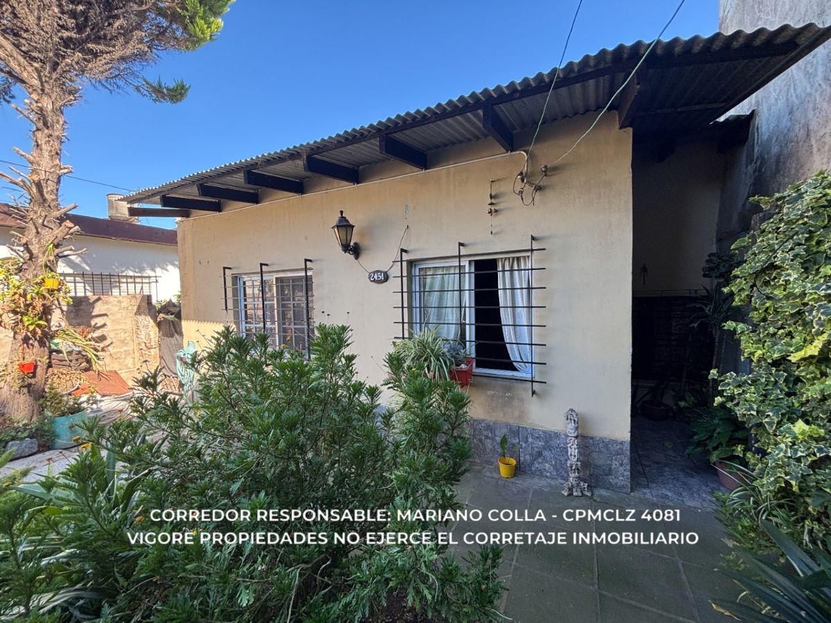 Casa en venta c/ cochera en José Mármol