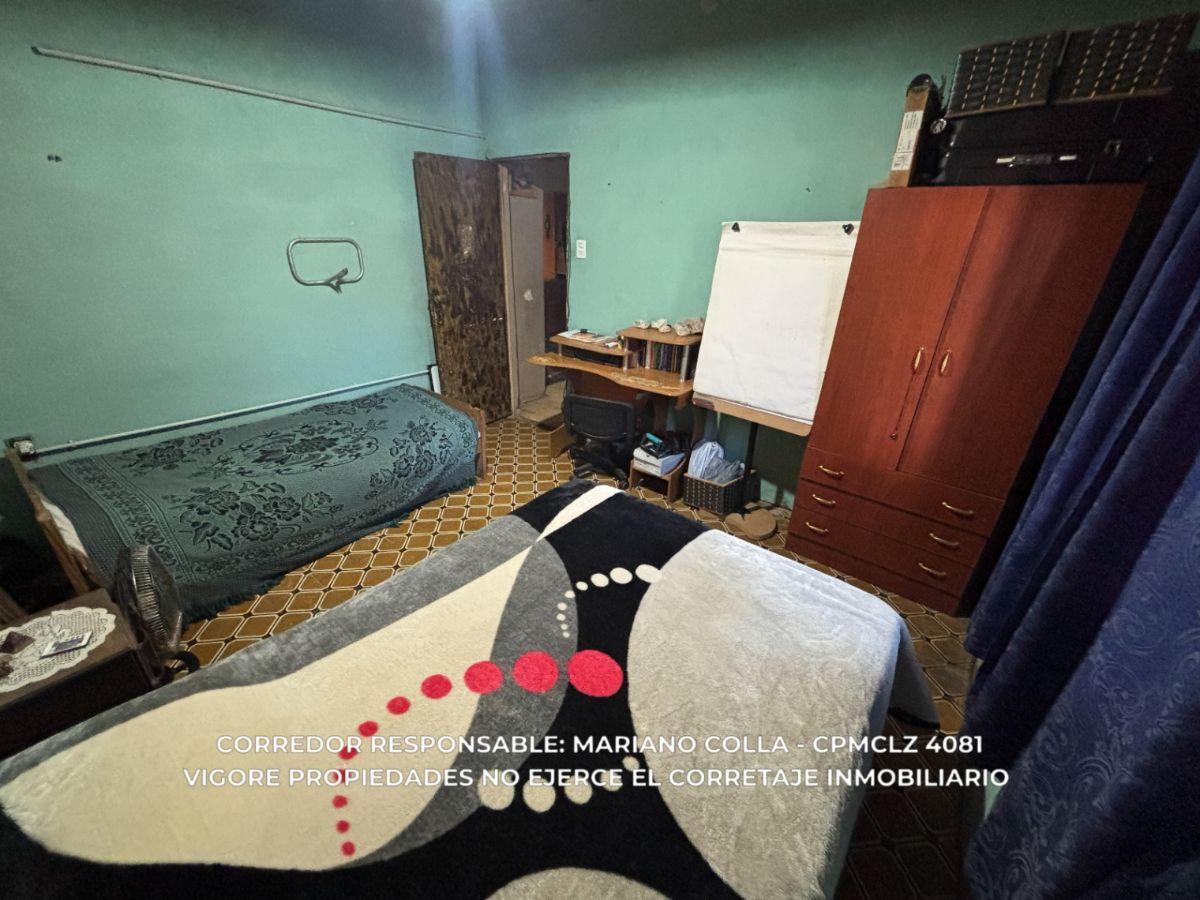 Casa en venta c/ cochera en José Mármol