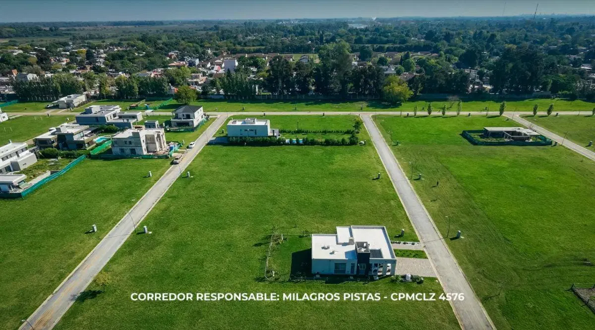Lote en venta de 450m² ubicado en el barrio Saint Joseph - Longchamps 4