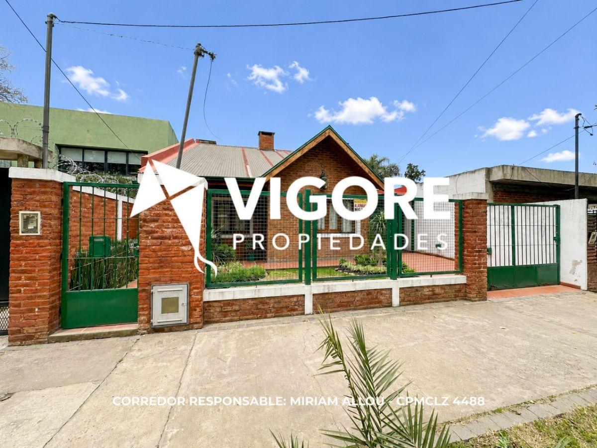Casa 5 ambientes 163 m² en venta con cochera en Monte Grande