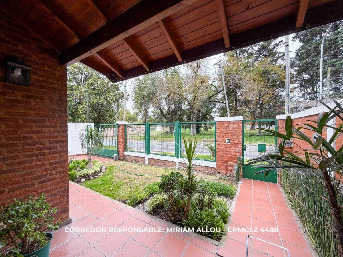 Casa 5 ambientes 163 m² en venta con cochera en Monte Grande 5